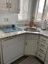 Building Photo - 4 McKendry Ct