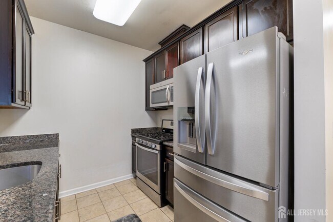 Building Photo - 434 Micali Way