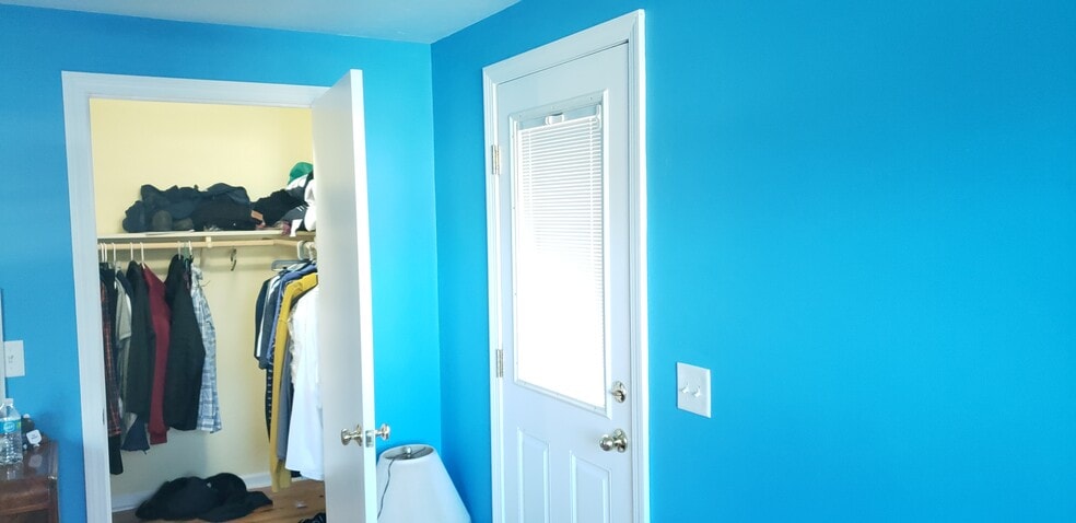 Bedroom walk-in closet - 51 Carter Dr