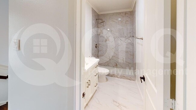 Building Photo - 3018 Stonehenge Ln