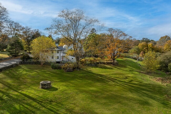 Building Photo - 45 Burying Hill Rd