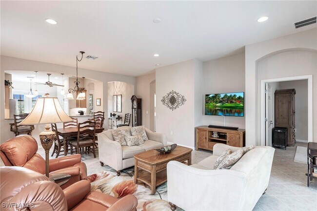 Building Photo - 3640 Lakeview Isle Ct