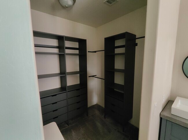 Building Photo - 7417 S 30th Ave