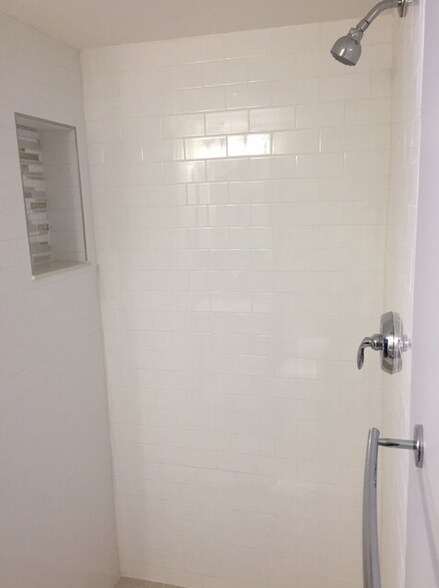 Building Photo - 14 Symphony Rd