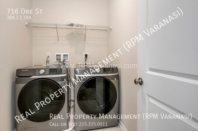 Building Photo - 716 Ore St