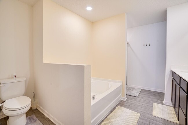 Building Photo - 5361 Imagination Dr