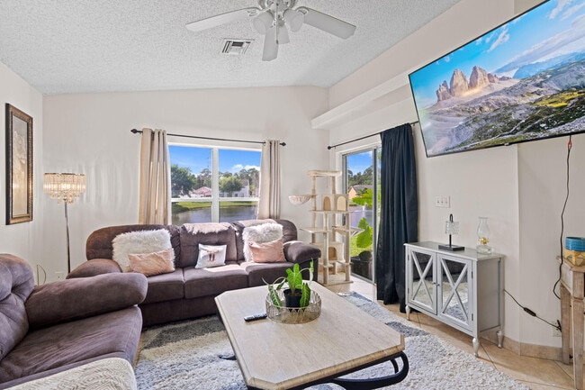 Building Photo - 5078 Willow Pond Rd W