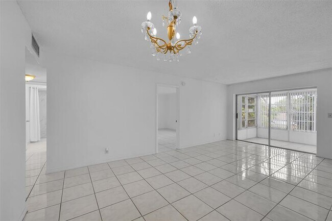 Building Photo - 2950 NW 46th Ave