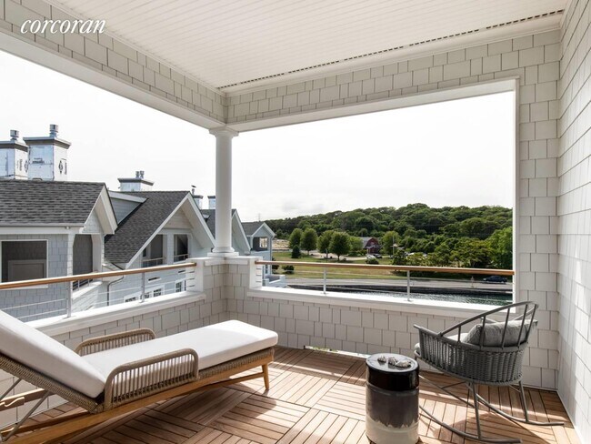 Building Photo - 57 Old Boathouse Lane S