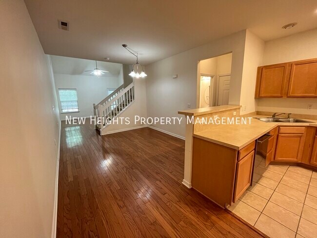 Building Photo - Spacious Townhouse at Grand Oaks Plantation!!