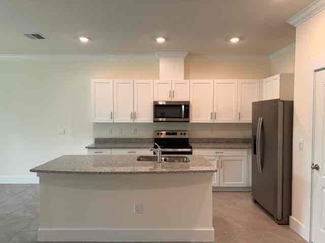 Building Photo - 128 Renna Dr