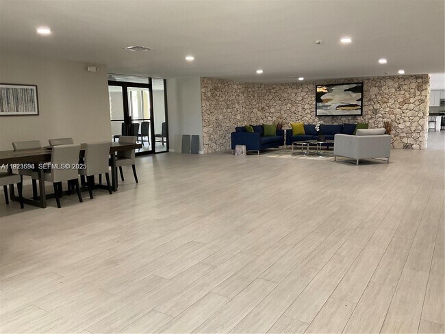 Building Photo - 8075 SW 107th Ave