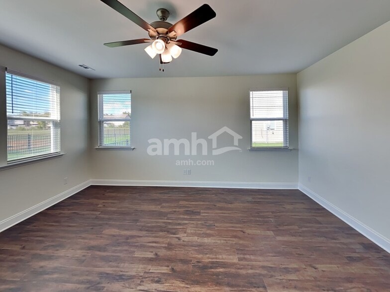 Building Photo - 4318 Effie Seward Dr