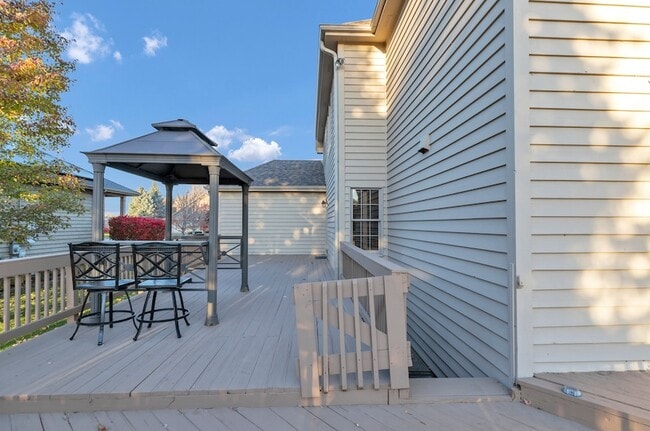 Building Photo - 4N550 School Rd