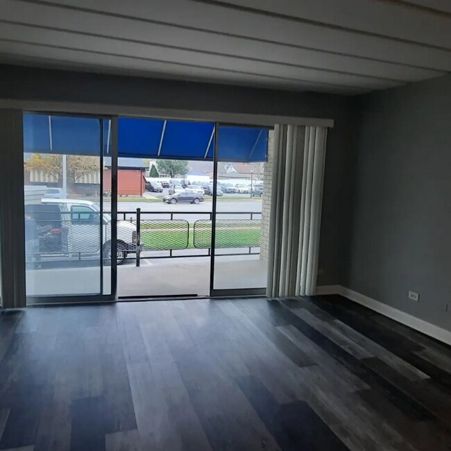 Building Photo - 9541 S Kedzie Ave