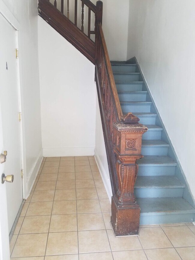 Building Photo - 221 3RD St