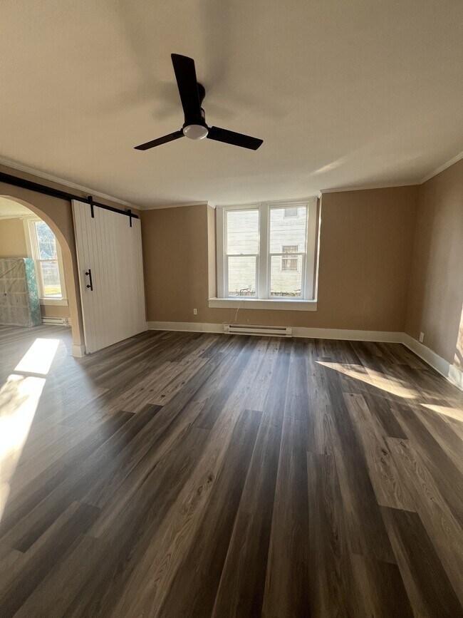 Building Photo - 205 S Walters St