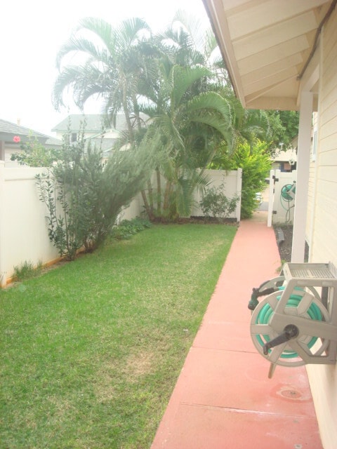 Building Photo - 87-117 Kulahanai PL