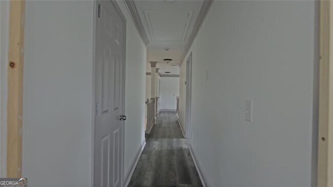 Building Photo - 9195 Hannahs Crossing Dr