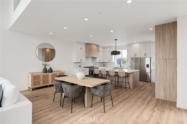 Building Photo - 201 S Juanita Ave