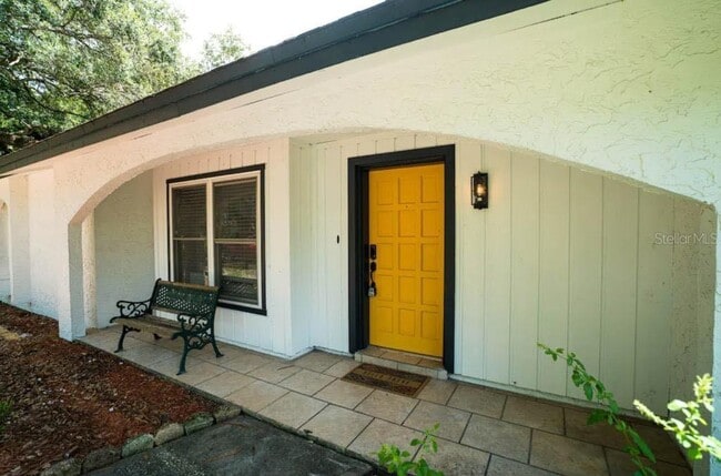 Building Photo - 12216 Noreast Lake Dr