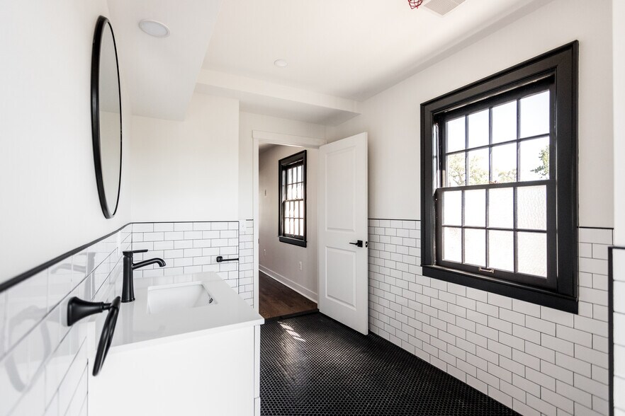 Building Photo - 1920 Atkinson St