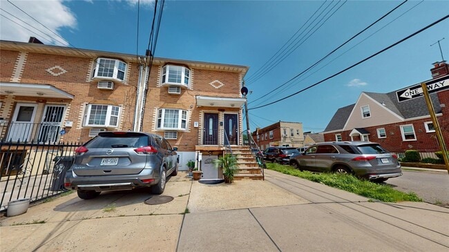 Primary Photo - 114-15 Mexico St