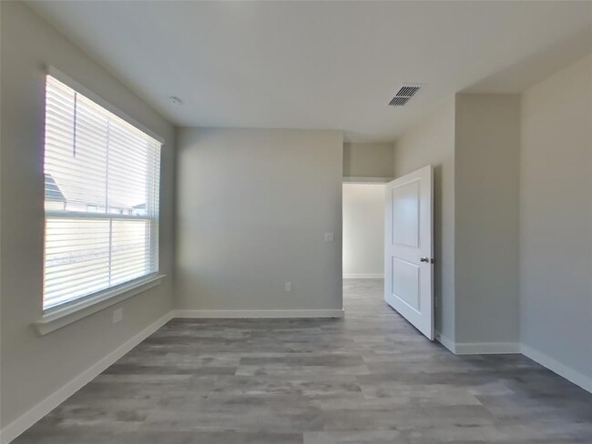 Building Photo - 1536 Mexican Heather Dr