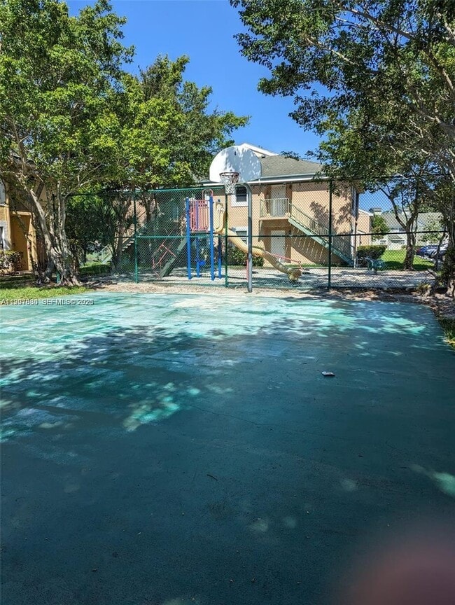 Building Photo - 3932 NW 87th Ave