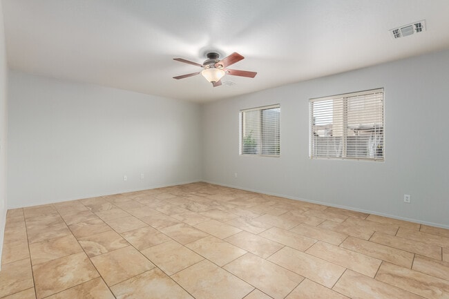 Building Photo - 2574 E Meadow Mist Ln