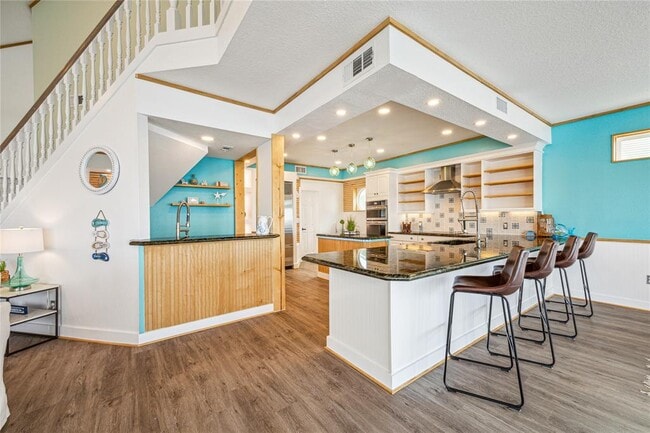 Building Photo - 1322 Outrigger St