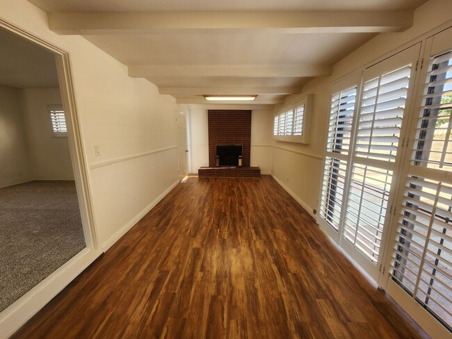 Building Photo - Beautiful 3B/1.5Bath Home in Gardena: $3,8...