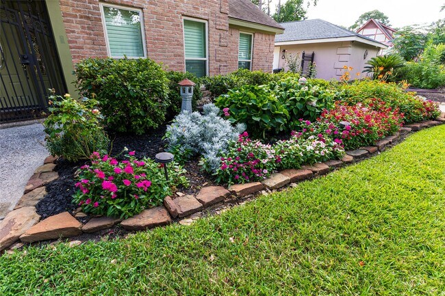 Building Photo - 19519 Enchanted Spring Dr