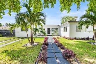 Building Photo - 1581 Normandy Dr