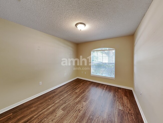 Building Photo - 2768 Whispering Trails Dr