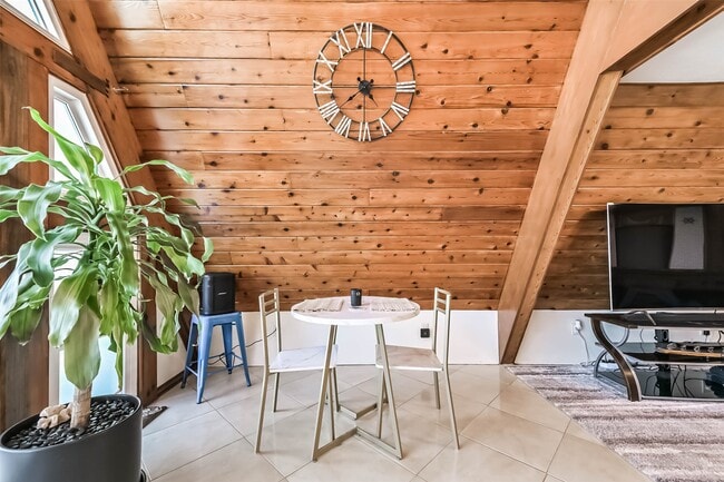 Building Photo - 2009 Todville Rd