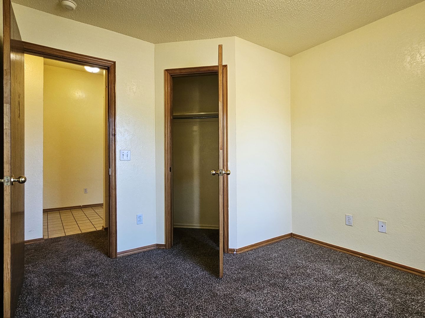 Building Photo - 205 N Eastgate Dr