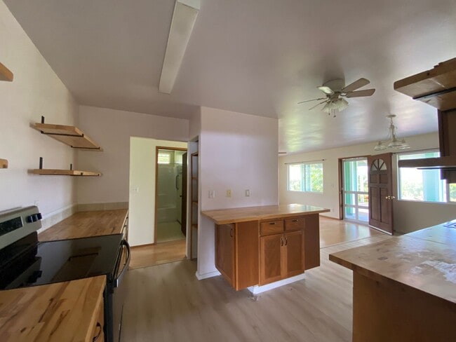 Building Photo - 3/2 Orchidland Estates-Pet Friendly