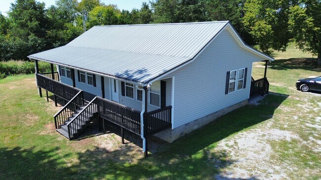 Building Photo - 1042 Murray-Kittrell Rd