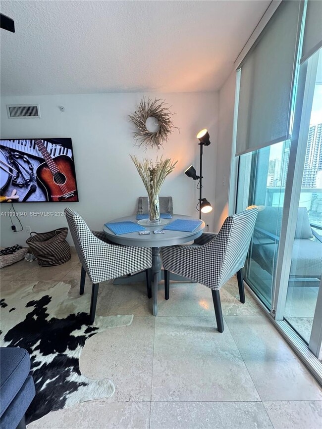 Building Photo - 31 SE 5th St