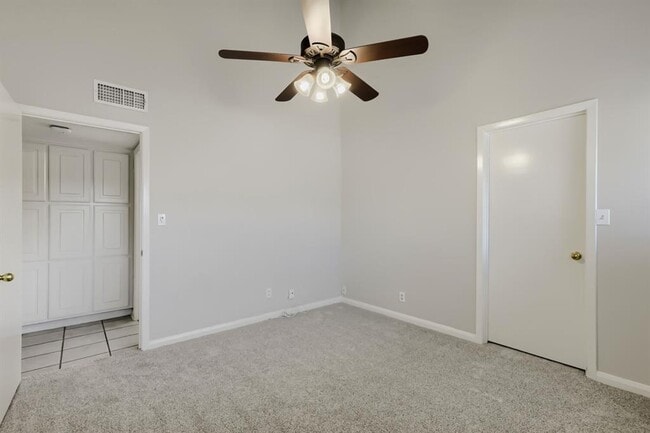 Building Photo - 11 Casa Verde St