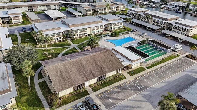 Building Photo - 4518 Garnet Dr