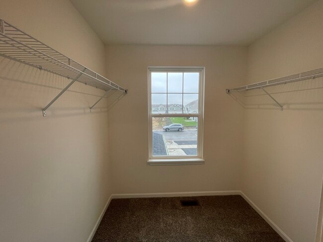 Building Photo - 12640 S Talbot Cir