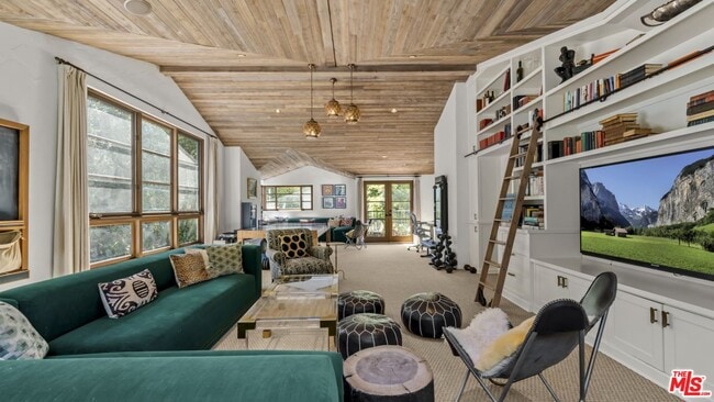 Building Photo - 11662 Duque Dr