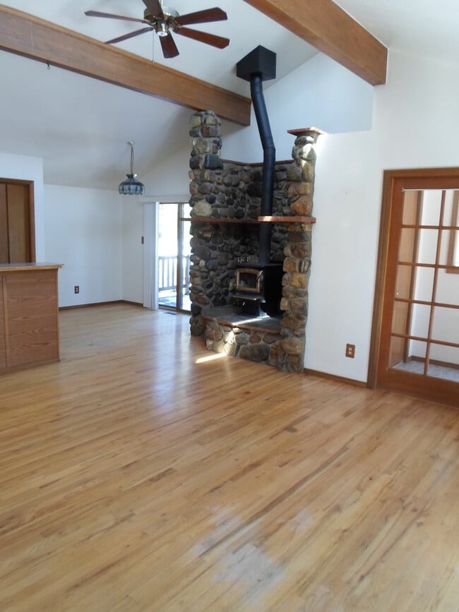 Building Photo - 12345 Bear Haven Rd