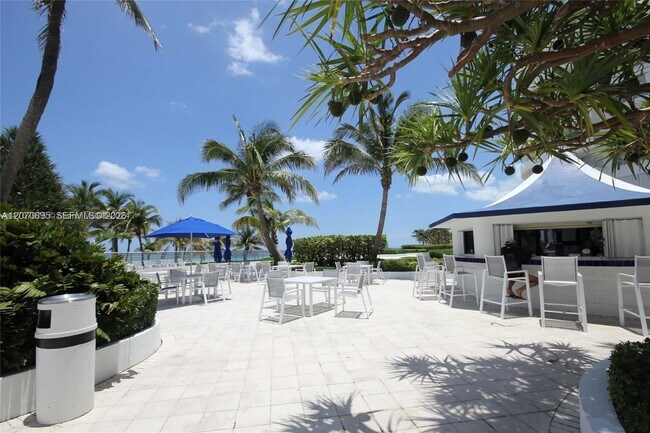 Building Photo - 5151 Collins Ave