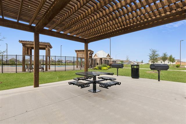 Building Photo - 3008 Tooley Dr