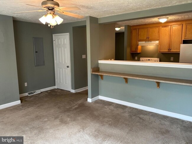 Building Photo - 232 Southridge Dr