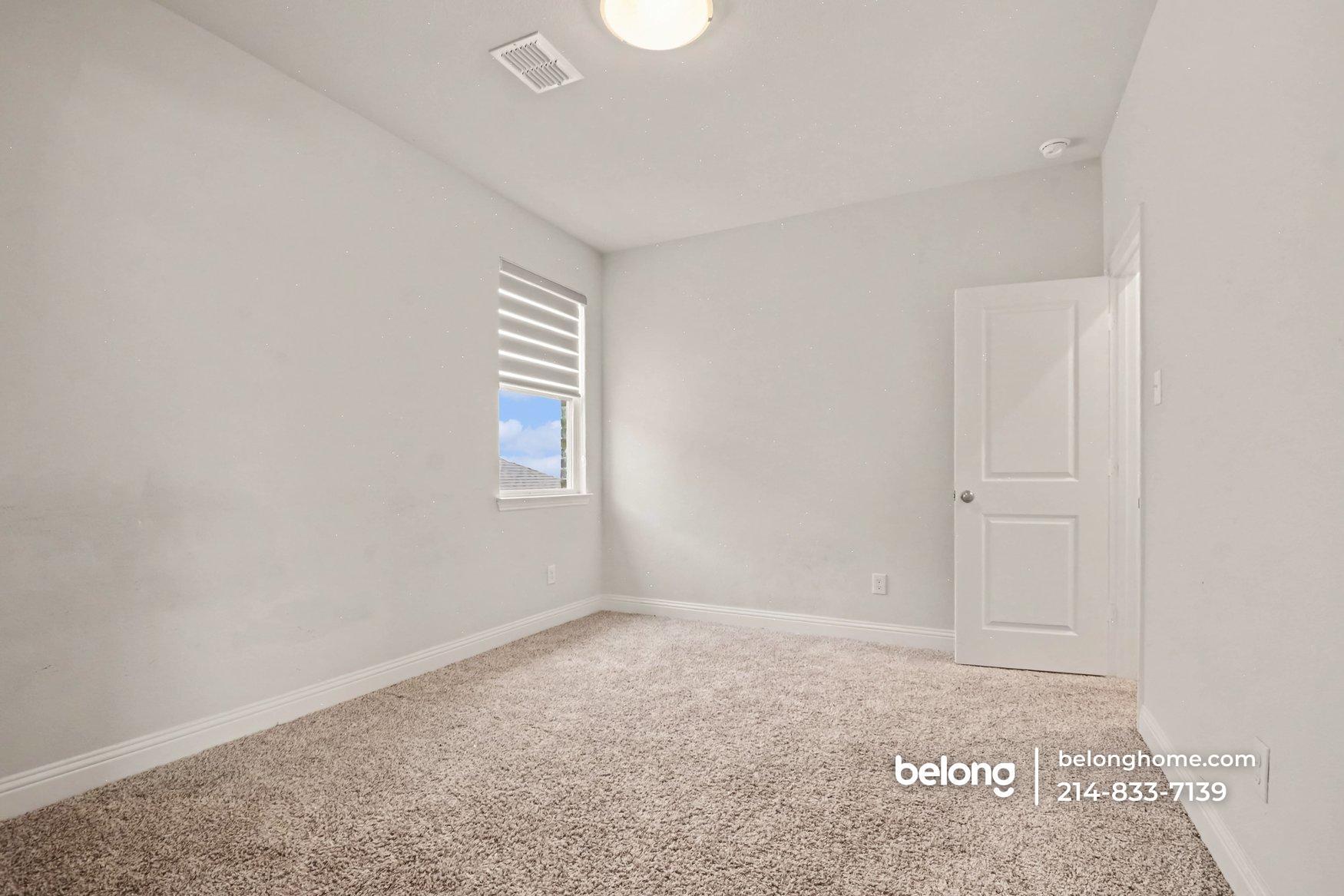 Building Photo - 905 Sicily Blvd