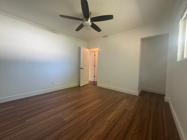 Building Photo - 8871 Palomar Ave